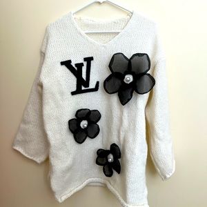 Louis Vuitton boutique sweater thrift Y2K
